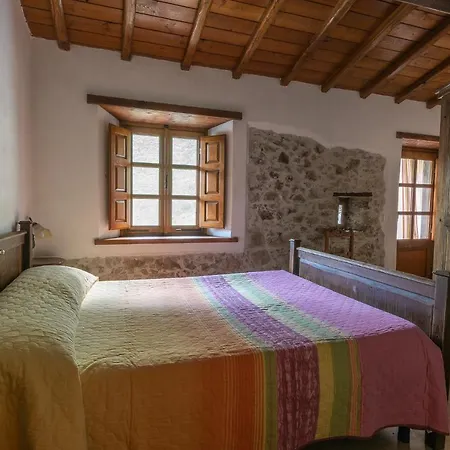 Agriturismo Monte Croce Tatil Evi